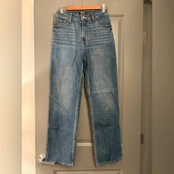 Hollister Dad Style Jeans - Picture 1 of 3